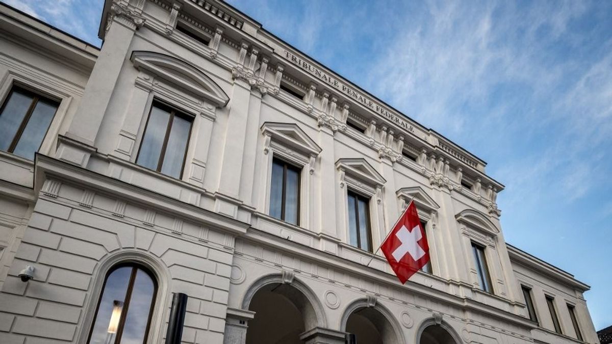 Már Svájc is fegyverkezik