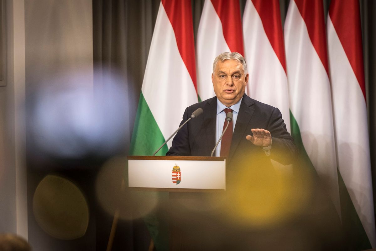 Budapest, 2025. december 4.
A Miniszterelnöki Kommunikációs Főosztály által közreadott képen Orbán Viktor miniszterelnök beszédet mond a kormány és a munkaadói, valamint a munkavállalói oldal közötti, jövő évi bérmegállapodás aláírásán a Karmelita kolostorban 2025. december 4-én.
MTI/Miniszterelnöki Kommunikációs Főosztály/Kaiser Ákos