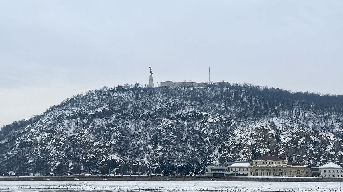 Több helyen kisüt a nap a hétvégén, de előtte még mutatjuk térképen, hogy hol csap le holnap az ónos eső
