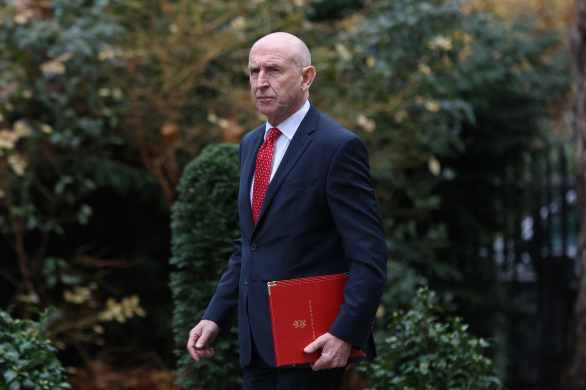 John Healey brit védelmi miniszter kijelentette, hogy őrizetbe venné Vlagyimir Putyin orosz elnököt