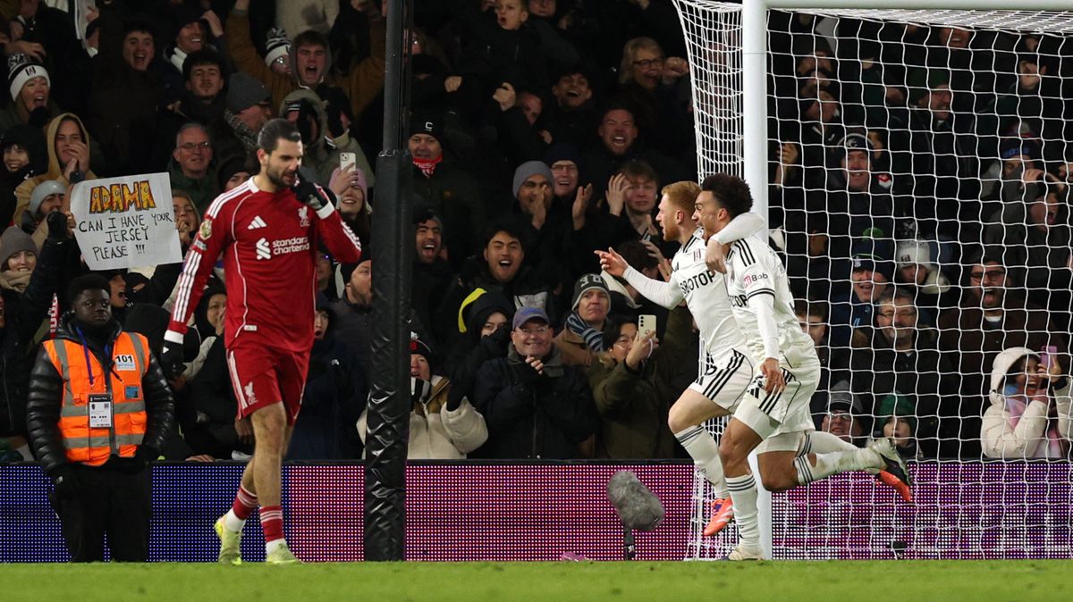 Harrison Reed ünnepli a gólját, Szoboszlai bánkódik, Arne Slot együttese ismét pontokat vesztett. 