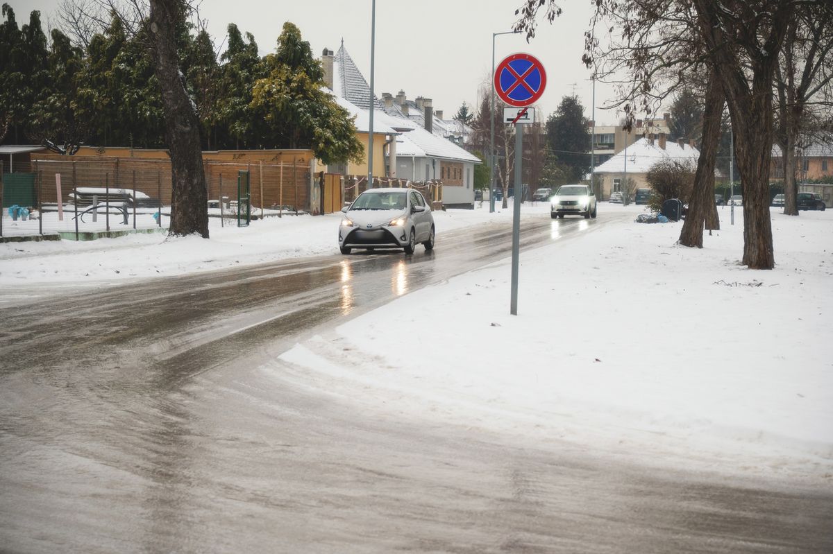 20260113 Győr
Ónos eső, csúszós utak
Fotó: Krizsán Csaba KCS
Kisalföld