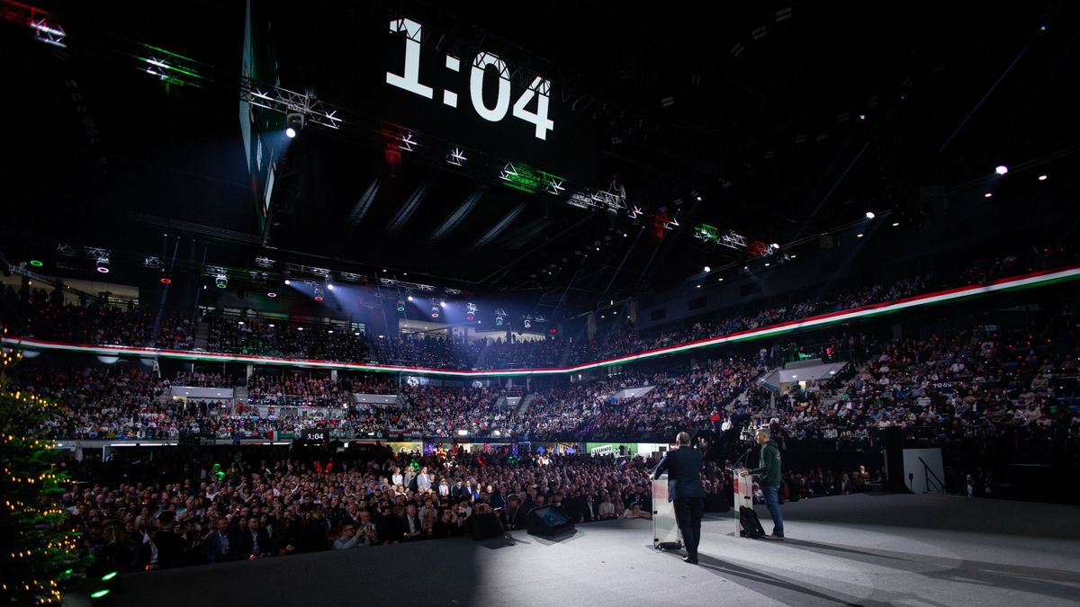 A behavazott Lillafüredről jelentkezett Rákay Philip, hamarosan kezdődik az év első háborúellenes gyűlése