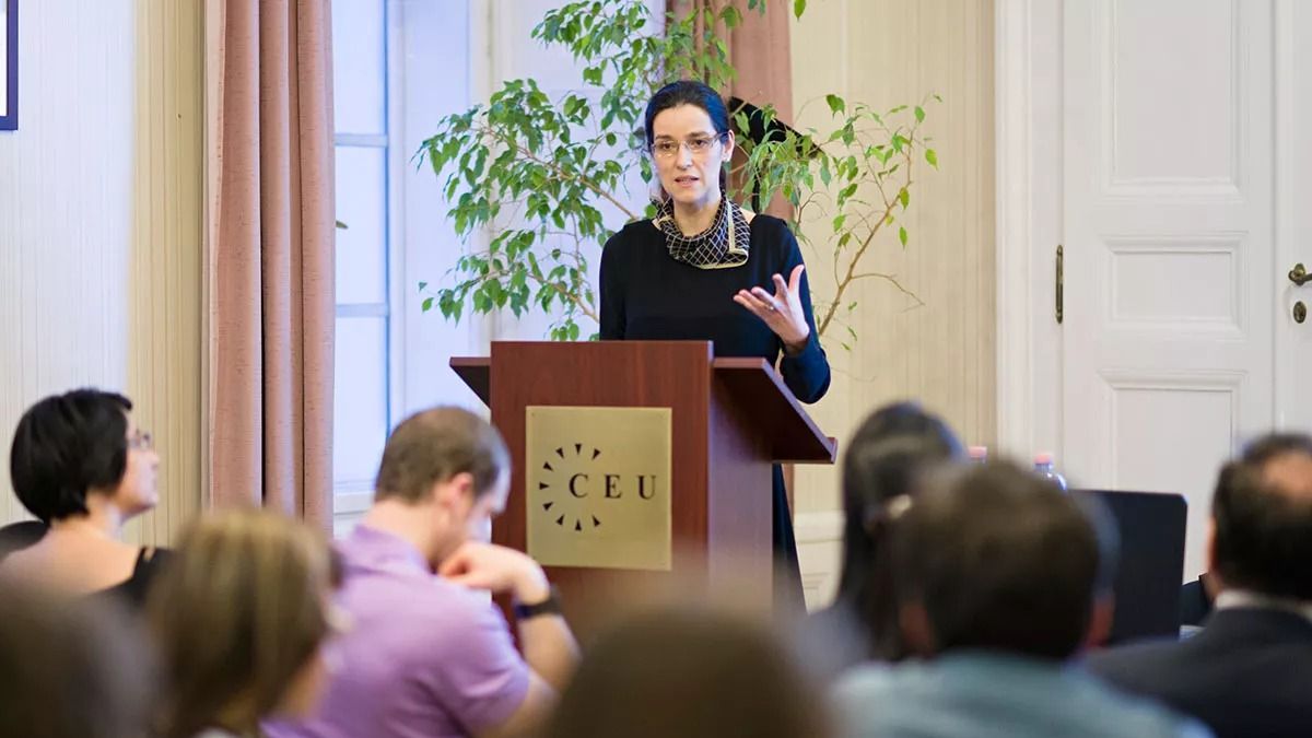 Orbán Anita az ukránokért aggódott a magyarok helyett