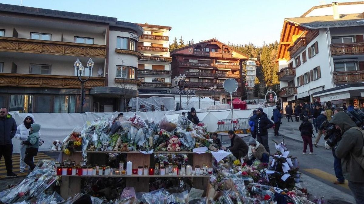 Újabb részletek a szilveszteri pokolról: a svájci bár menedzsere a kasszával menekülhetett az égő épületből
