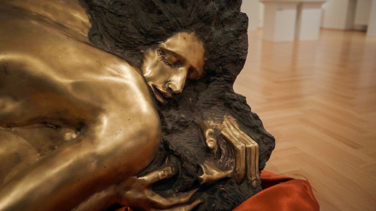 Fájdalmasan korán ment el a Munkácsy-díjas szobrászművész, most retrospektív kiállítás nyílt a munkáiból