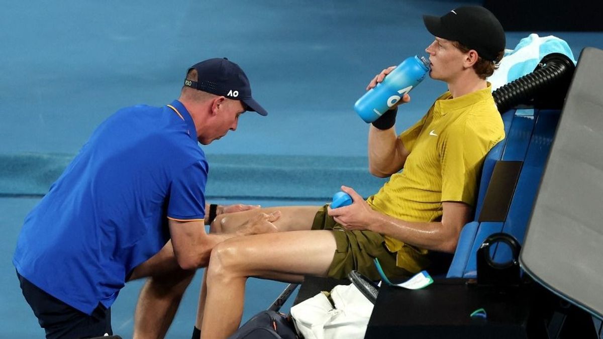 Nem ez volt Sinner legjobb napja: begörcsölt a címvédő, ellenfele hatszor is lebrékelte őt