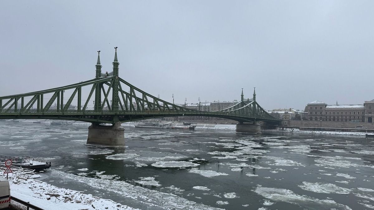 Nem akárkit kerestek a Dunában hat napig, miután megtalálták a folyó mellett a ruháit