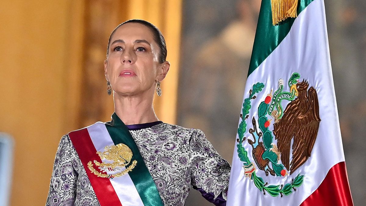 Mexikó elnökét is félbeszakította a földrengés