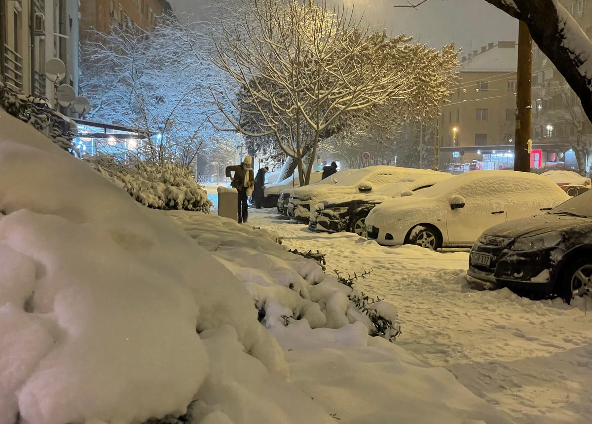 20260108 Budapest 
Havas képek 
Havazás 
Illusztráció  

Fotó: Mirkó István  MI 
MW