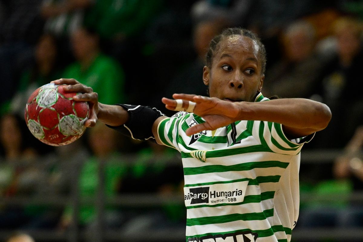 Orlane Kanor az FTC egyik legeredményesebb játékosa volt az Ikast otthonában