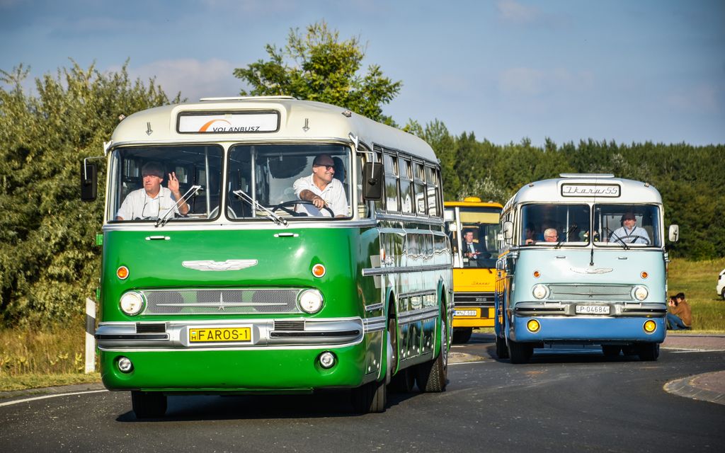 Ikarus 55 és 66