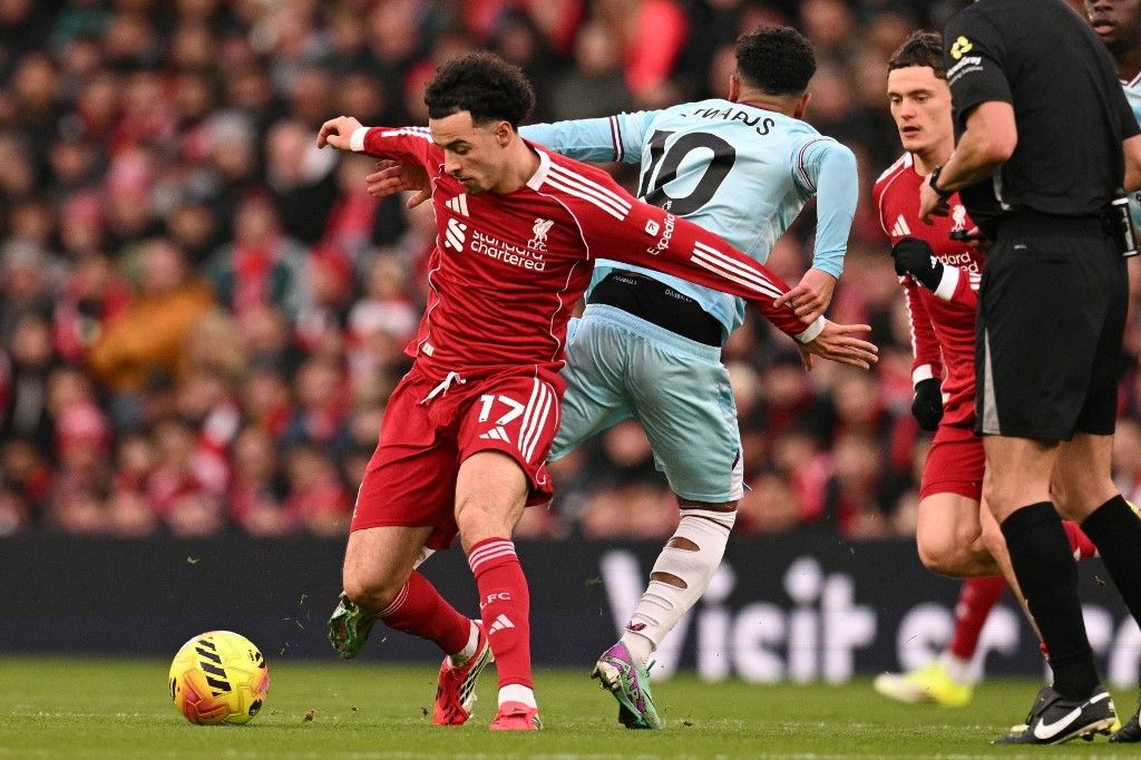 Curtis Jones meggyógyult, játszhat a Newcastle ellen, a Liverpool nem adje el őt az Internek