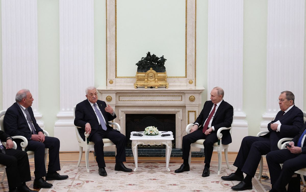 Oroszország kész egymilliárd dollárt folyósítani a Béketanácsnak, elsősorban azért, hogy az támogassa a Gázai övezet helyreállítását – közölte Putyin, miután fogadta Mahmúd Abbász palesztin elnököt