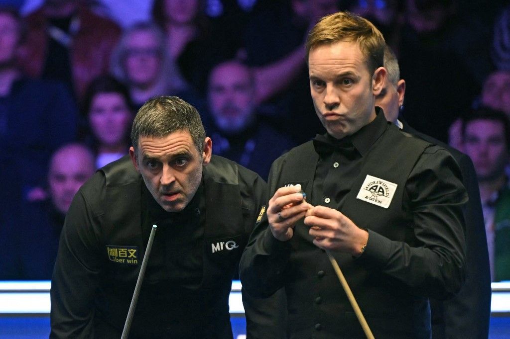 Ronnie O'Sullivan és Ali Carter a tavalyi sznúker-vb óta először csap össze a German Masters szerdai játéknapján, snooker