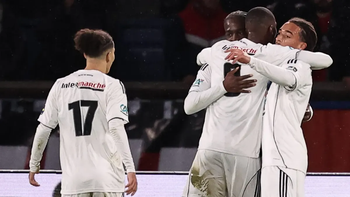 A Paris FC ellen a Francia kupában elveszítette veretlenségét Luis Enrique, aki 2023 óta először kapott ki PSG-vel a sorozatban