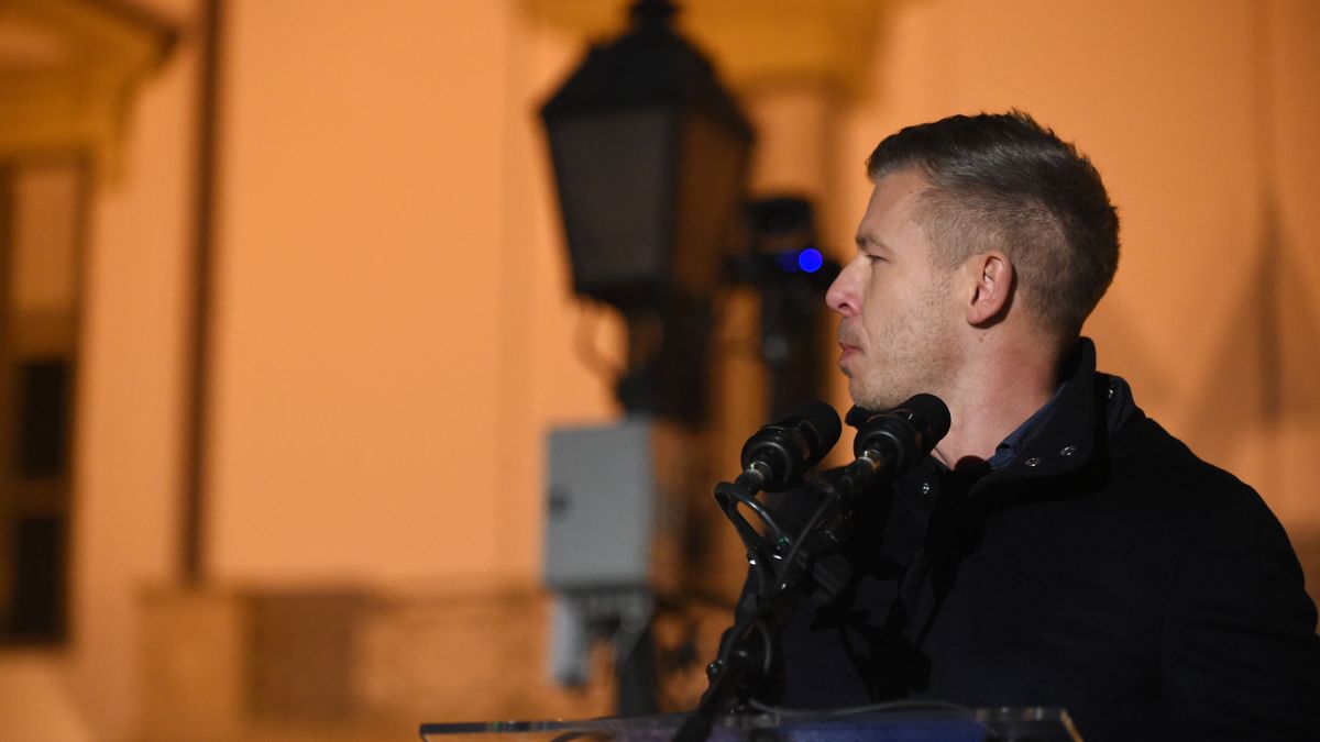 Magyar Péter hazudik, pártja a háború mellett szavazott