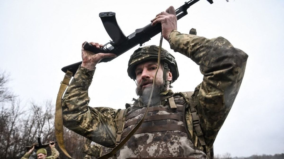 Elszakadt a cérna: az ukrán civileknek elegük van a TCK-s emberrablókból + videó