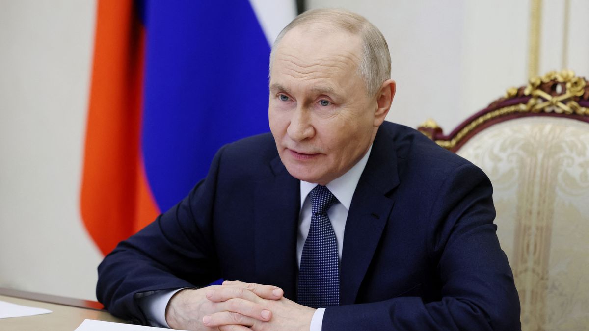 Putyint és Lukasenkát is jégre vitték + videó