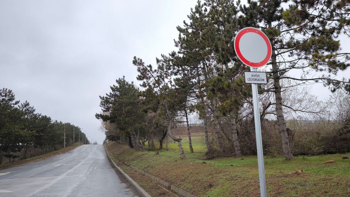 Nem lehet többé keresztülautózni egy Pest vármegyei településen