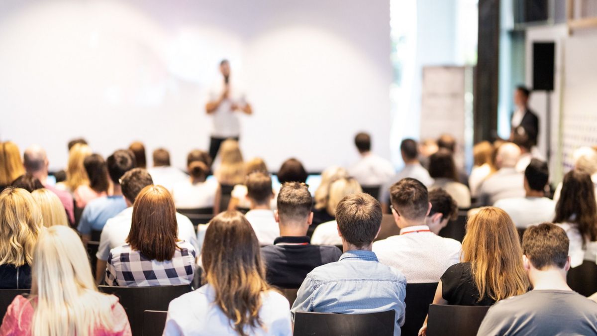 Új szakok és pontosított adatok: megjelent a felvételi tájékoztató hivatalos kiegészítése