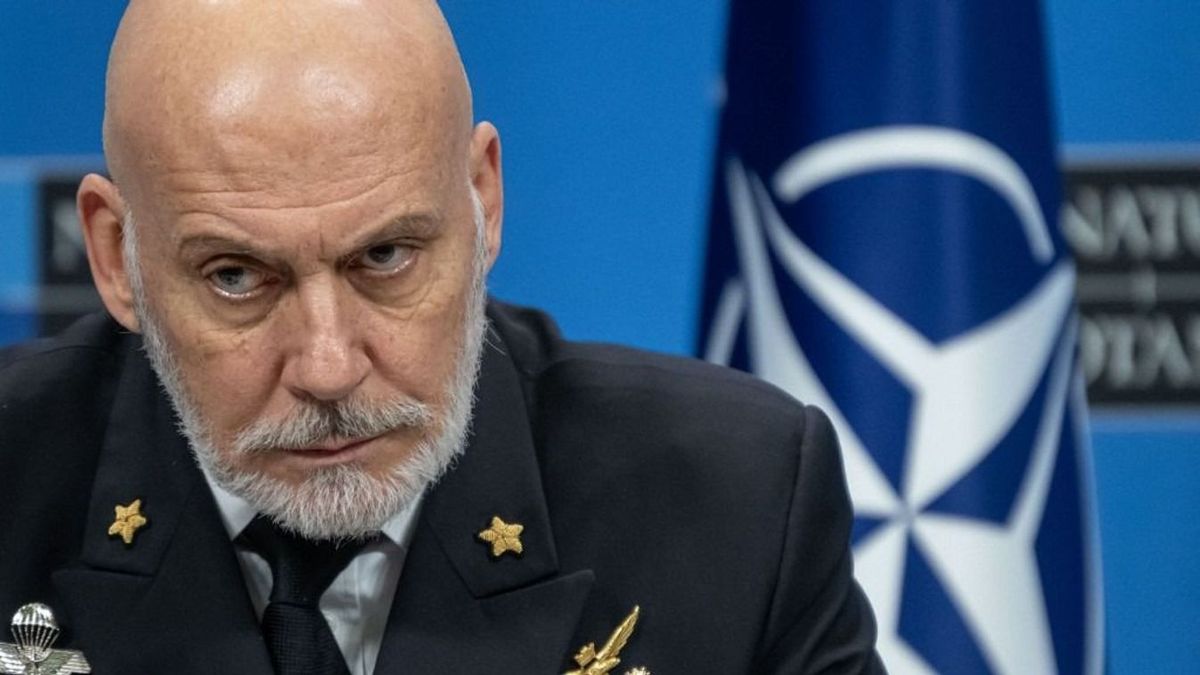 Giuseppe Cavo Dragone admirális, a NATO Katonai Bizottságának (CMC) elnöke