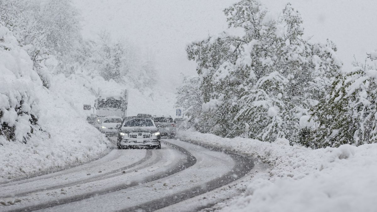 Az ítéletidő miatt operatív törzset állított fel Orbán Viktor + videó