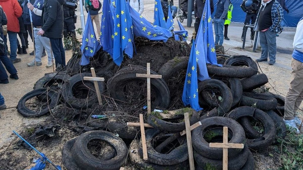 Betelt a pohár: gazdák tüntetnek Strasbourgban