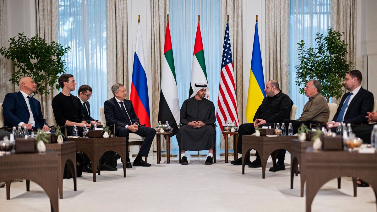 Orosz–ukrán–amerikai tárgyalás: szombaton is folytatódnak az egyeztetések