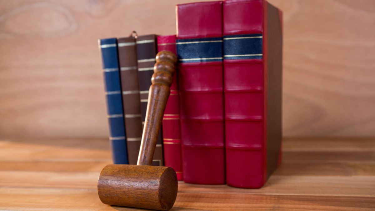 Darabokra szedte a magyar ombudsman a Benes-dekrétumokat védő szlovák törvénymódosítást, nemzetközi vezetőkhöz került az ügy
