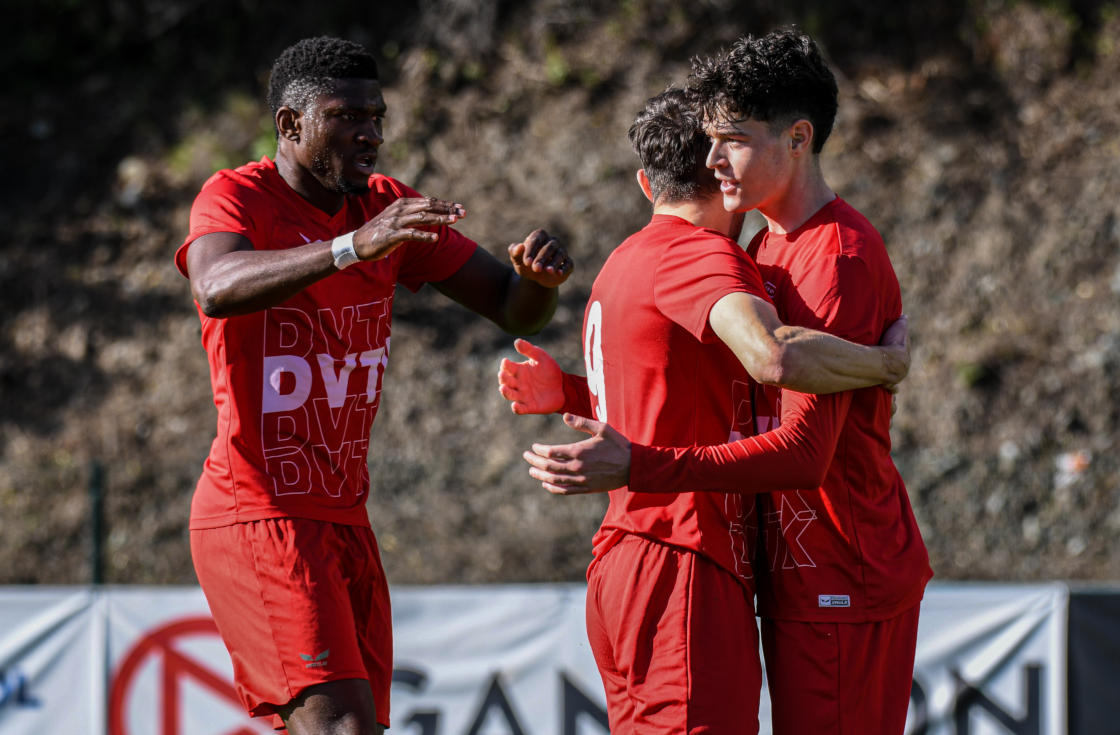 Spanyolországban a Diósgyőr 4-3-ra győzött a Genk ellen, a belga csapat később a Puskás Akadémia ellen nyerni tudott. Törökországban a Paks diadalmaskodott, míg a román FCSB André Duarte első mérkőzésén kikapott
