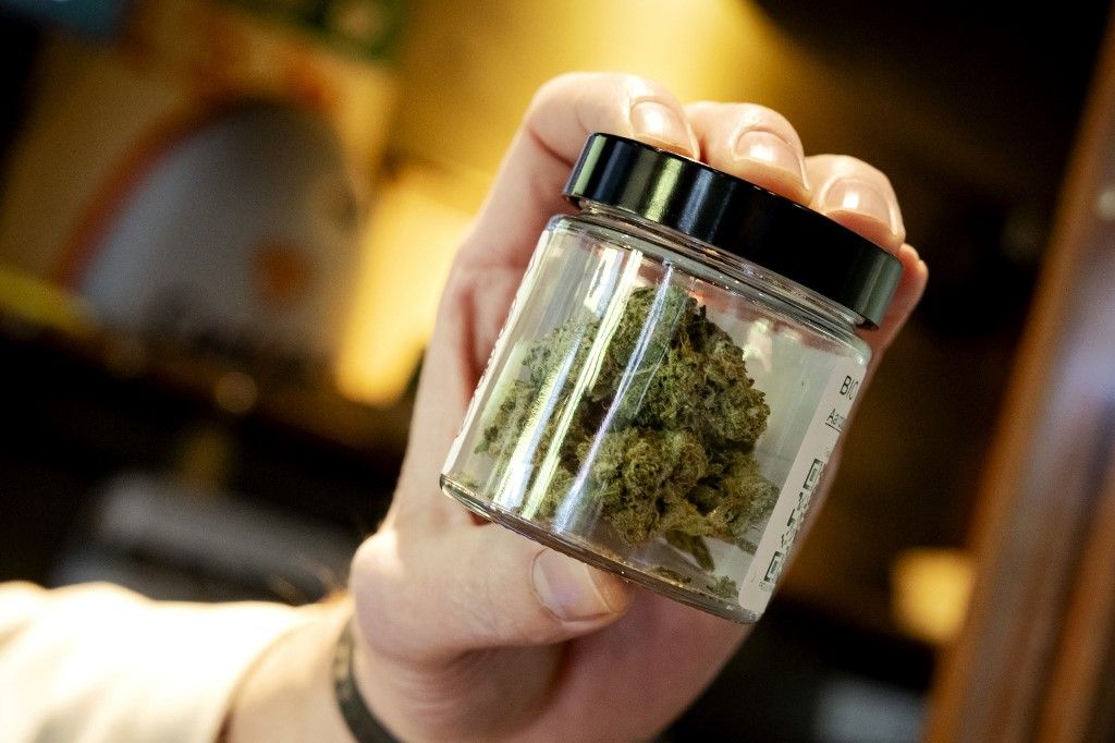 Bóka János közösségi oldalán számolt be a legújabb brüsszeli tervekről: a drogliberalizációt is Magyarországra akarják kényszeríteni