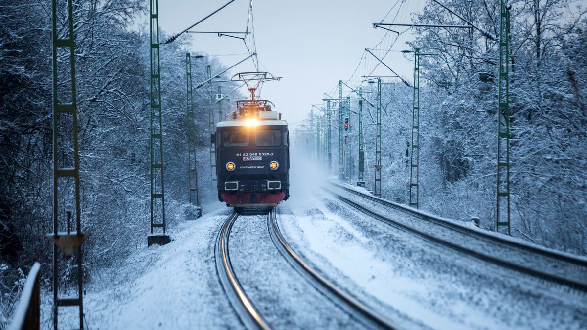 Fekete szerda a MÁV-nál: megint gázolt a vonat, ez ma már a harmadik eset