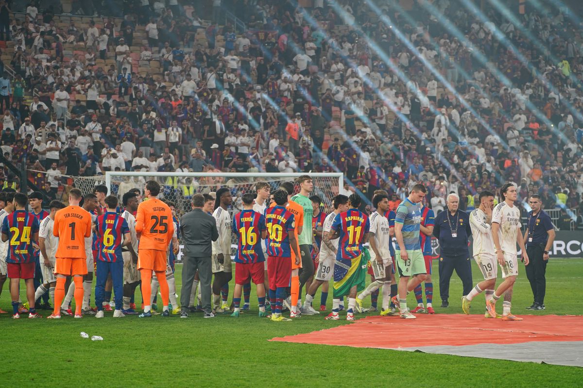 A Real Madrid játékosai nem álltak díszsorfalat a Barcelonának