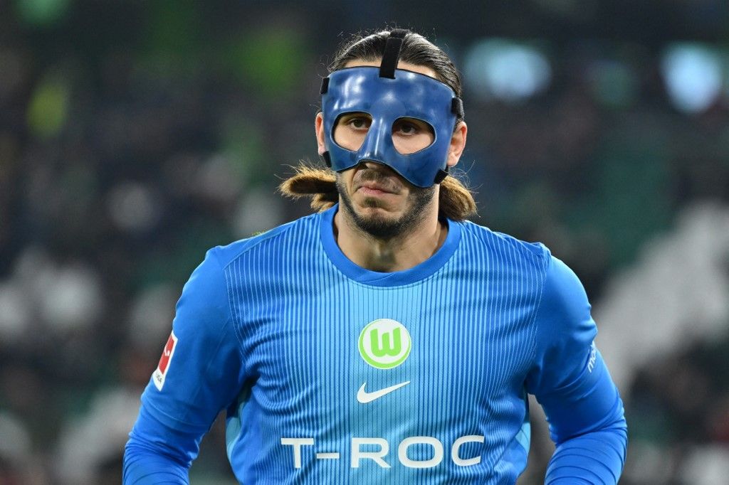 A Wolfsburg lengyel kapusa, Kamil Grabara nem lehet büszke a Bayern München ellen mutatott vasárnapi teljesítményére