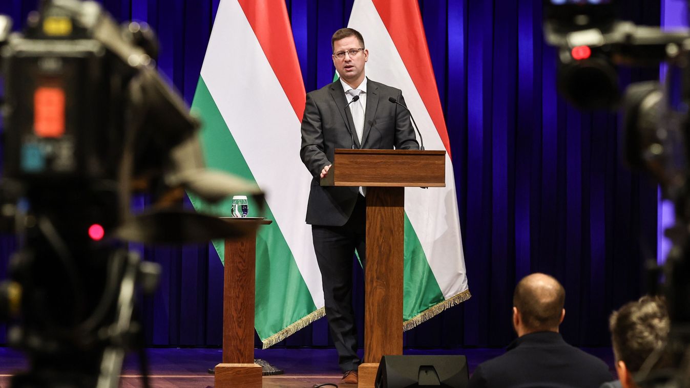 kormányinfó Gulyás Gergely