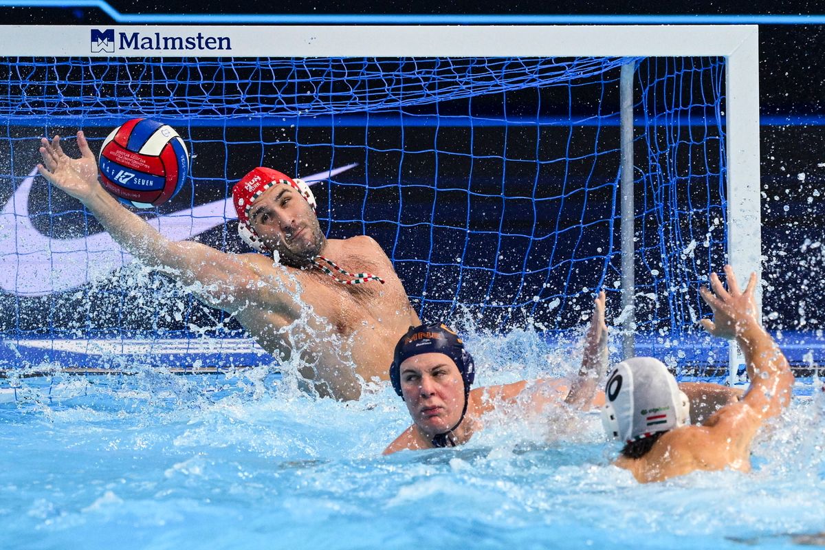 Csoma Kristóf nagy védései is kellettek Montenegró ellen