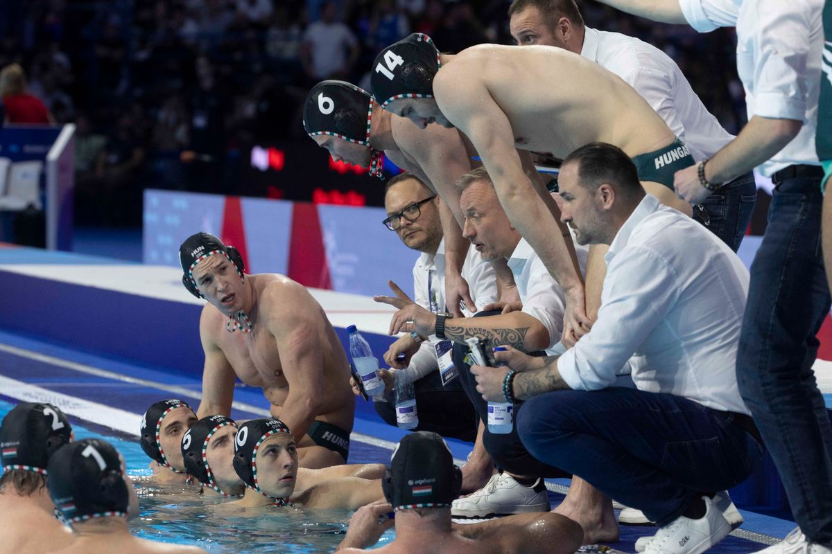 A Szerbia elleni döntőt elvesztette, ezüstérmes lett a magyar válogatott a vízilabda Eb-n, Varga Zsolt csapata a szurkolók szimpátiáját is kivívta