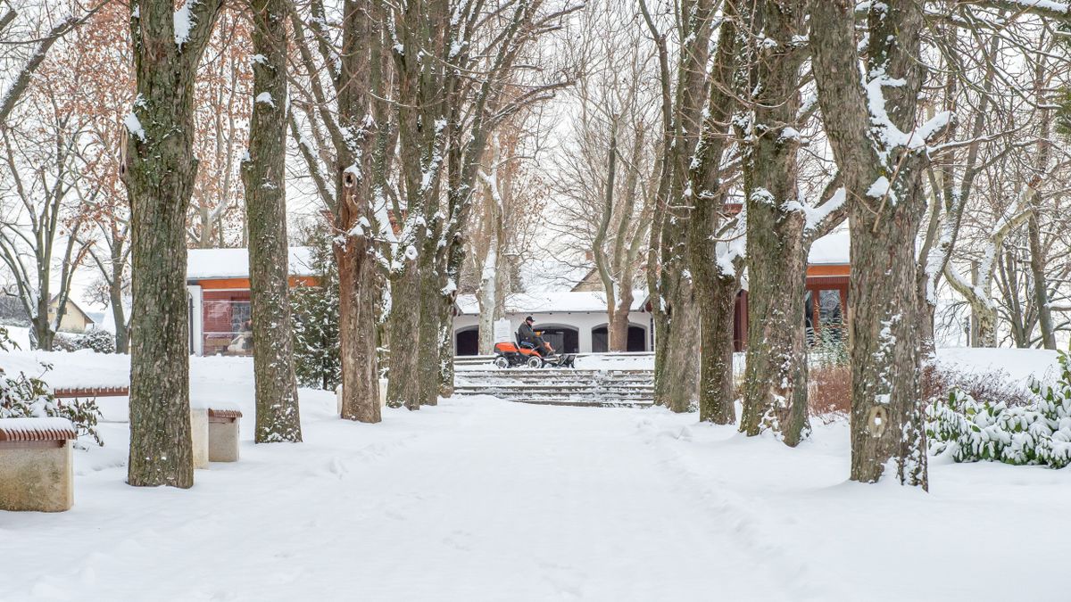 Hófúvás miatt másodfokú riasztást adtak ki több vármegyére is