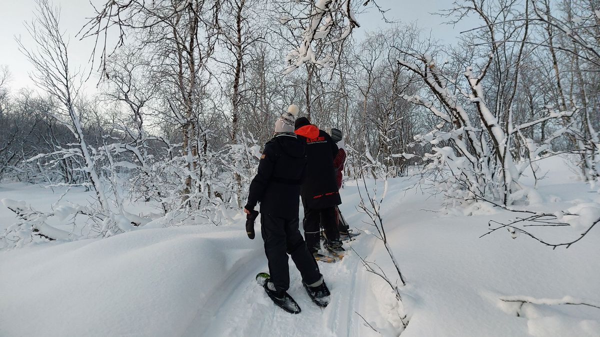 Jéggé dermedve a világ tetején