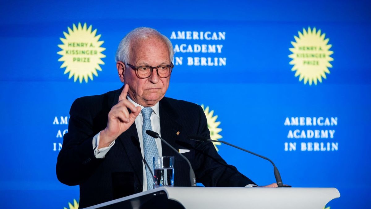 A szervező kiállt az AfD müncheni biztonsági konferenciára szóló meghívása mellett