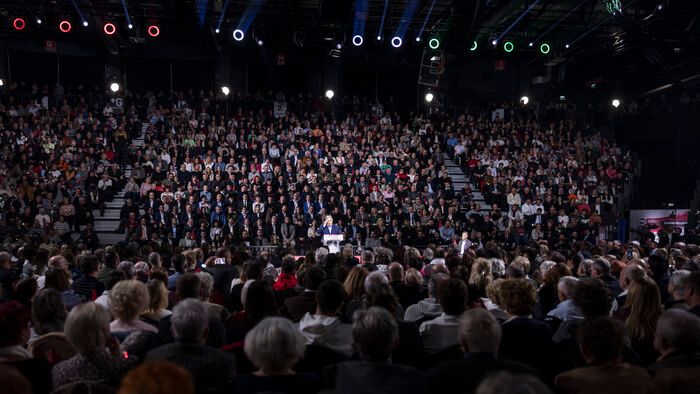 DPK Miskolc
Fidesz kampány
Orbán Viktor
