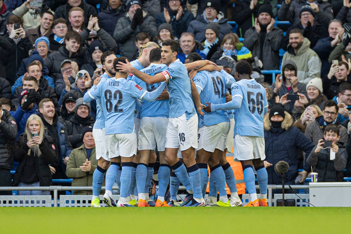 A FA-kupa történetének egyik legnagyobb arányú győzelmét aratta a Manchester City a harmadik vonalban játszó Exeter ellen