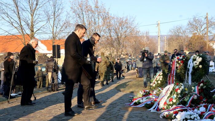 Megemlékezés a hejcei katasztrófa huszadik évfordulóján a Borsó-hegyen
