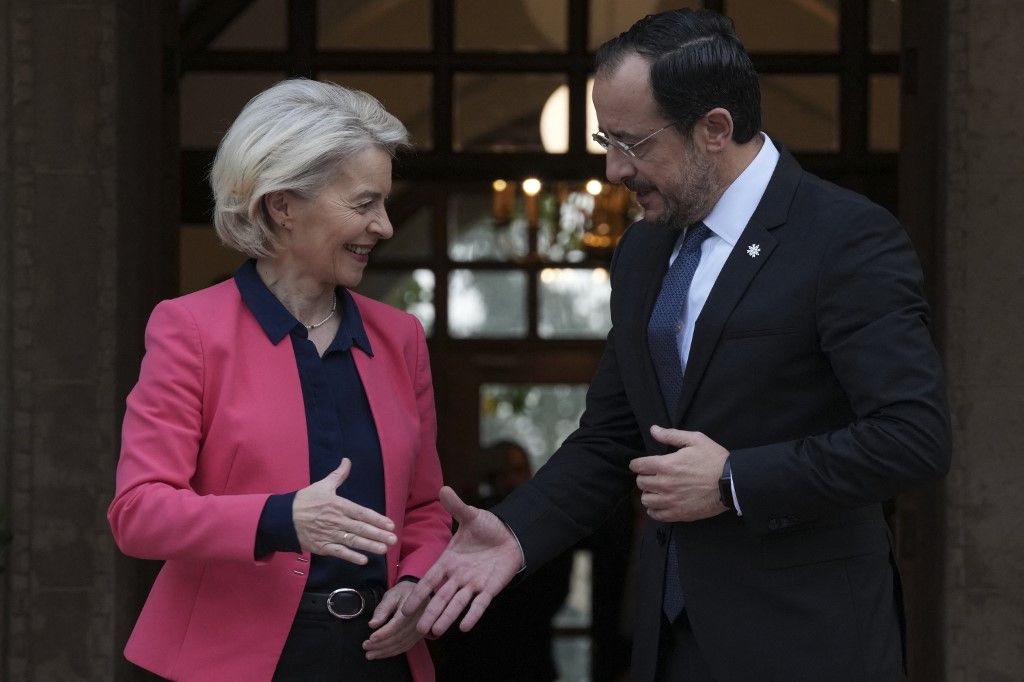 Von der Leyen és a ciprusi elnök, Níkosz Hrisztodulídisz