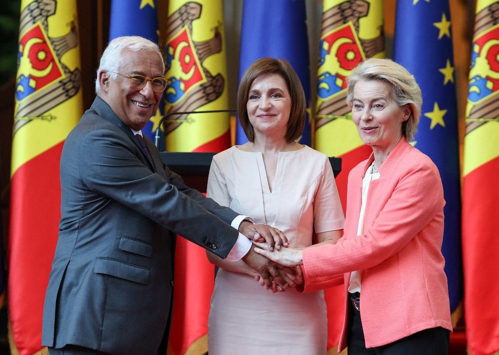 Antonio Costa (L), President of the European Council, President of Moldova Maia Sandu (C) and Ursula von der Leyen (R), President of the European Commission pose after a press conference at the and of EU-Moldova Summit in Chisinau July 4, 2025. The summit is a key opportunity to highlight the strategic importance of Moldovas future within the EU&nbsp;and the strength of our cooperation at a pivotal moment in the countrys democratic development and European trajectory. (Photo by Elena COVALENCO / AFP)