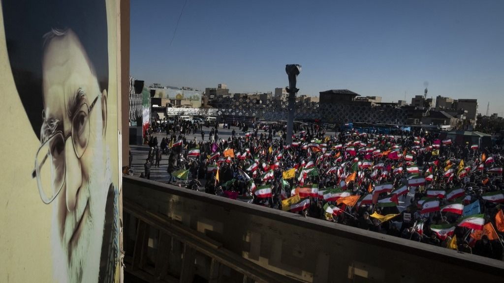 Iránban egyre látványosabban erősödnek a rendszerellenes megmozdulások