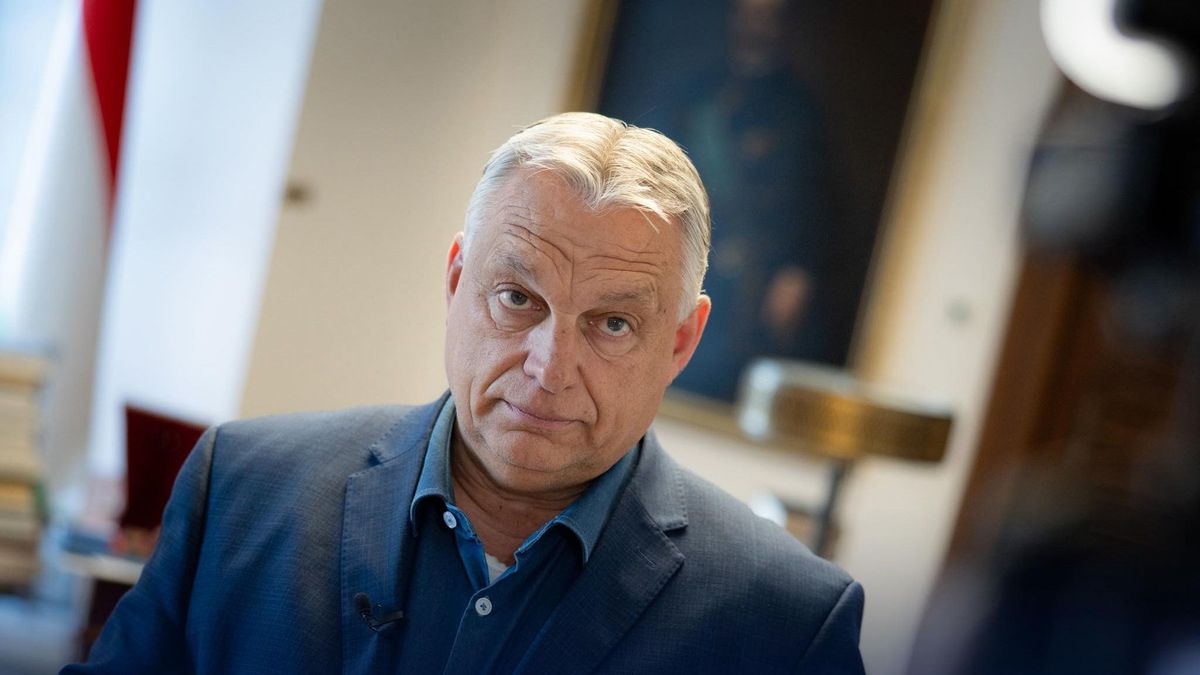 Orbán Viktor: Kis közlemény, kis vázlat + videó