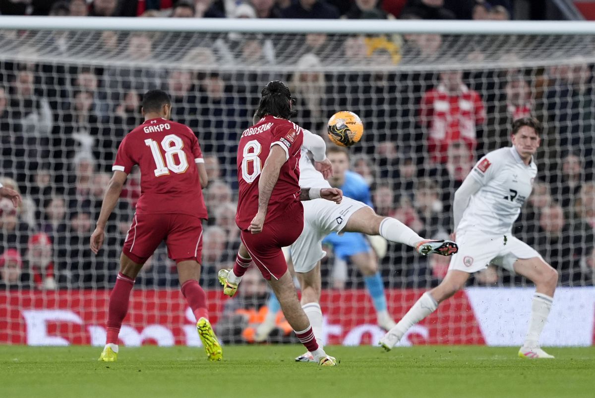 Szoboszlai Dominik csodálatos góllal szerzett vezetést a Liverpoolnak