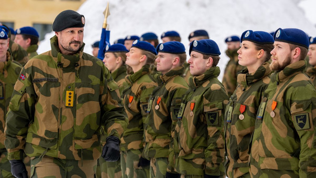 A háborús pszichózis folytatódik – a norvég hadsereg figyelmeztet